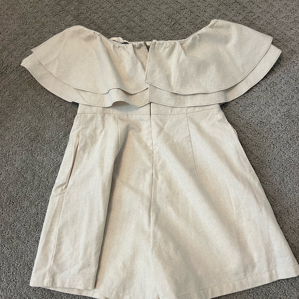 HELLO MOLLY ROMPER SIZE SMALL